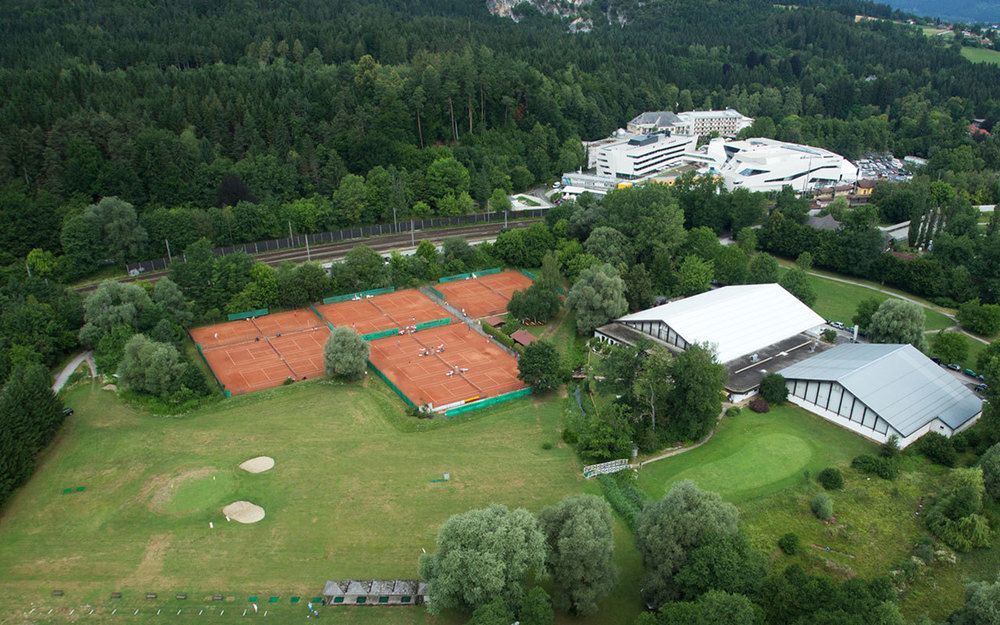 Hotel Warmbaderhof Villach Buitenkant foto